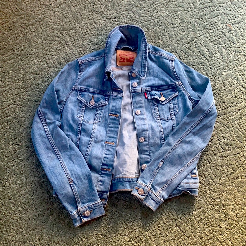 Small Levi’s jean jacket